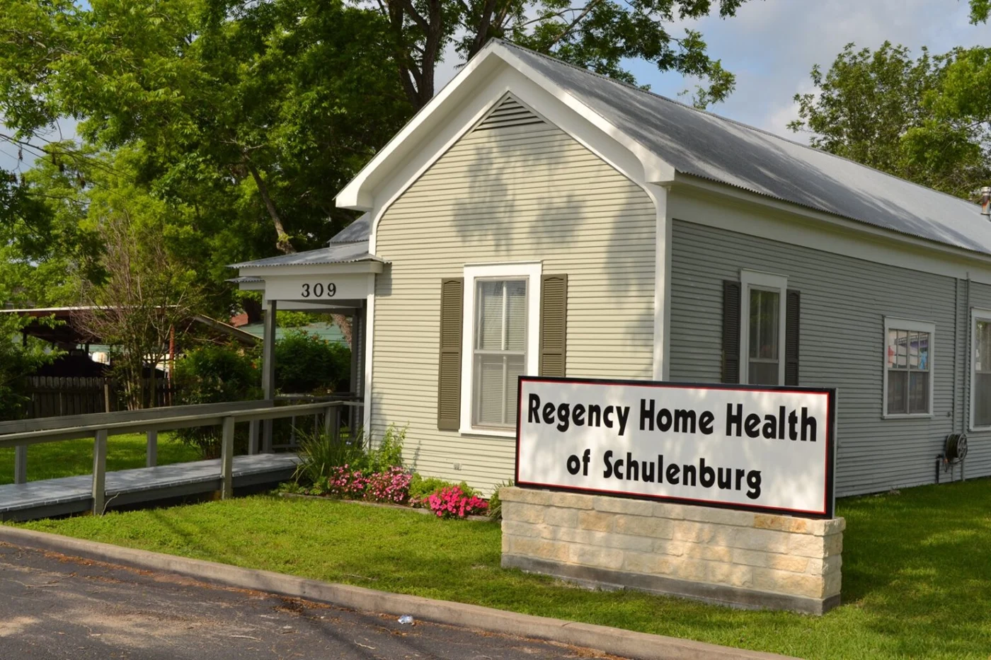 Regency Home Health office and sign in Schulenburg
